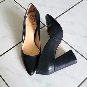 VINCE CAMUTO High Heels - Size 9B